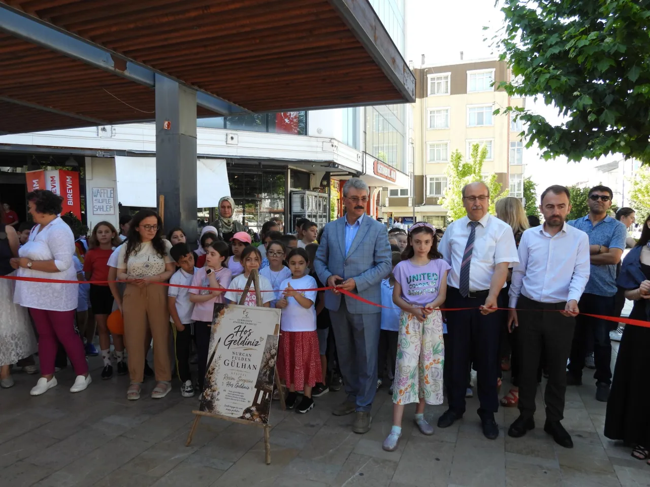 Minik Ressam Nurcan Fulden, Eserleriyle Büyüledi