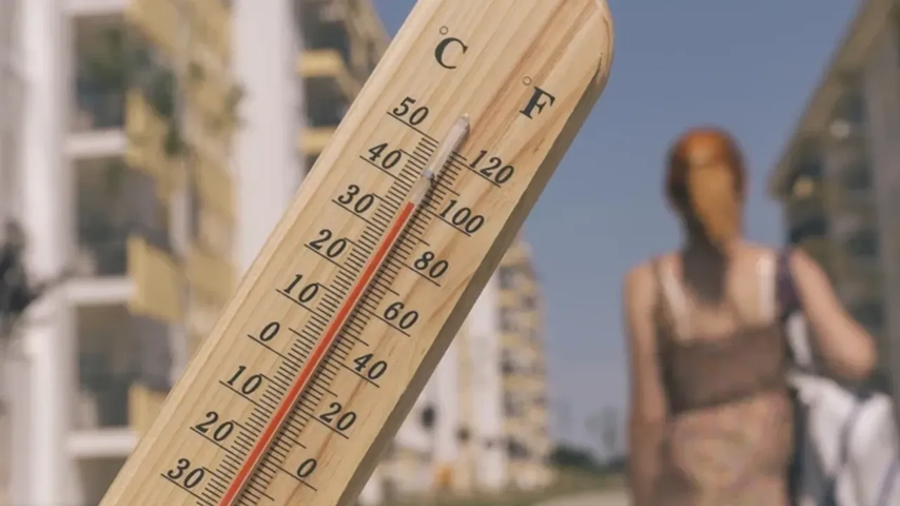 Antalya'da Sıcak Hava Dalgası: Termometreler 39 Dereceyi Görecek!