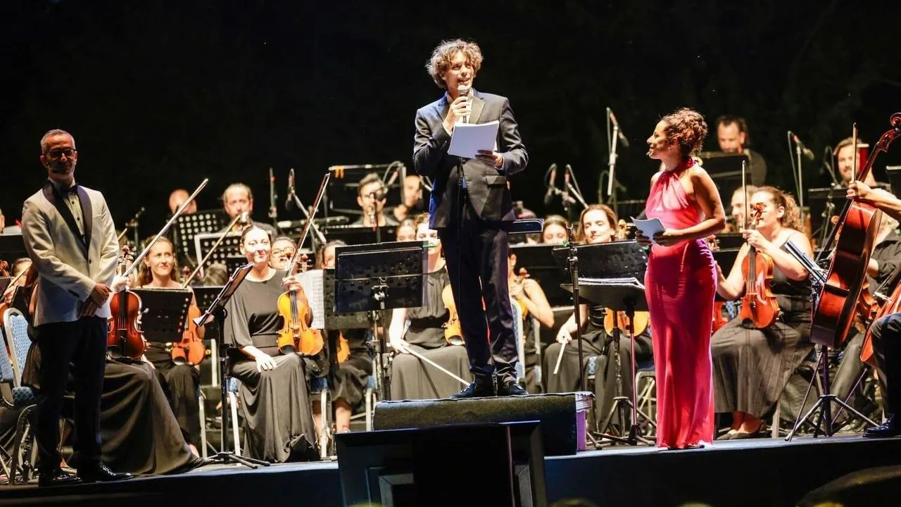 Zeytin Sahne'de Film Müzikleriyle Unutulmaz Bir Gece