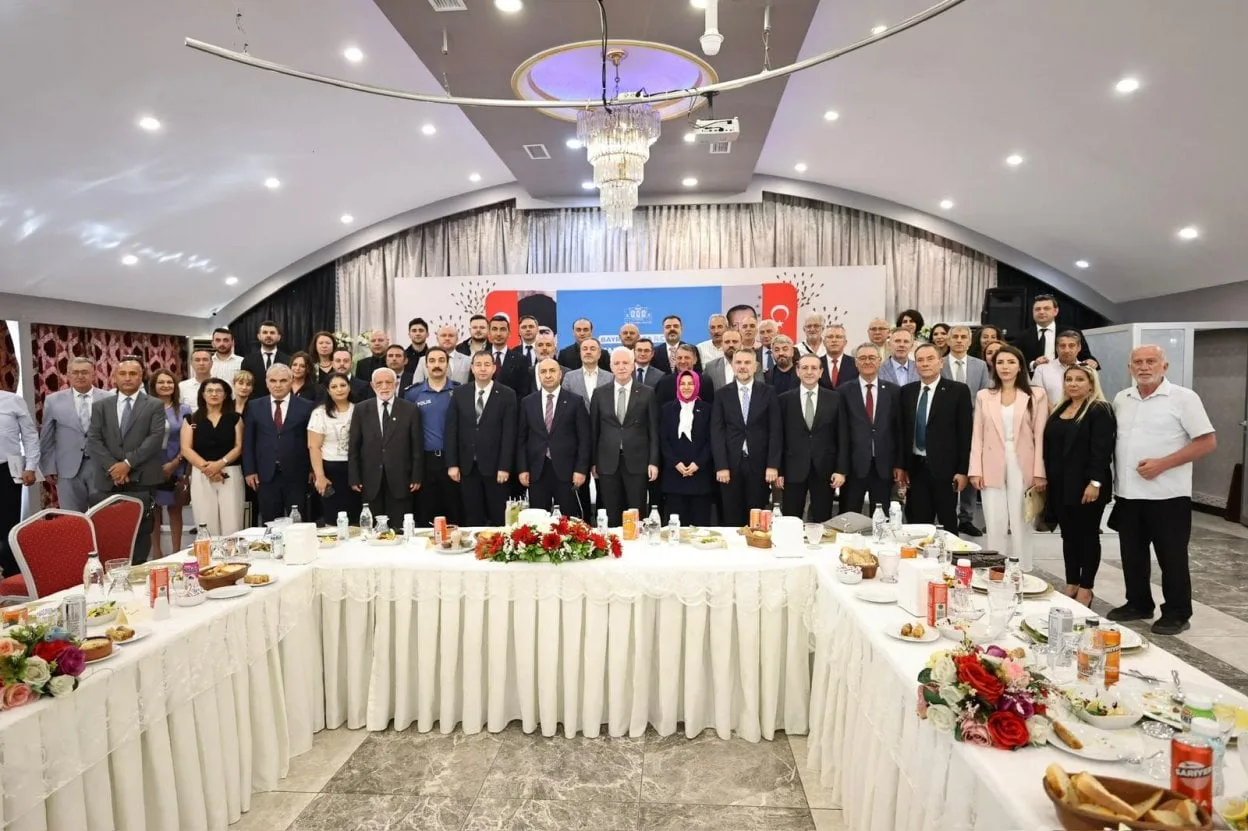 Vali Gül, Bayrampaşa’da Vatandaşlarla Buluştu