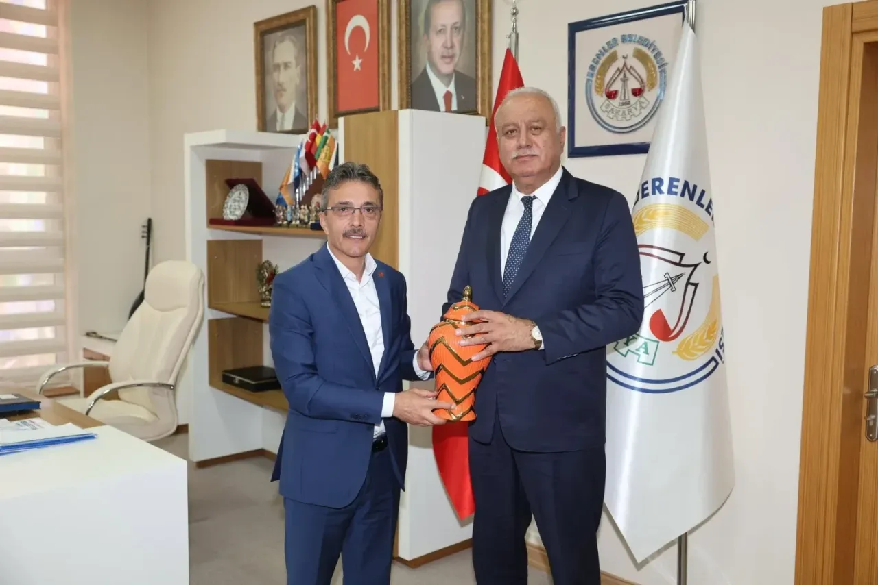 Erenler Belediyesi'ne SESOB Heyetinden Anlamlı Ziyaret